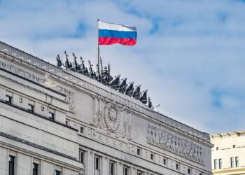 الدفاع الروسية: قواتنا حسنت مواقعها على محور أفدييفكا وصدت 11 هجوما مضادا من الجيش الأوكراني