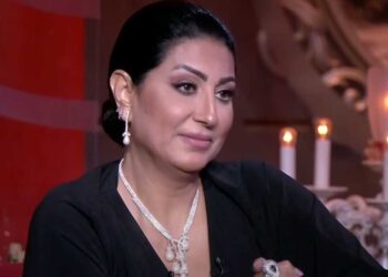 الفنانة وفاء عامر
