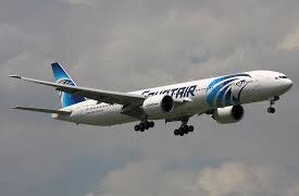 تعطل إحدى طائرات مصر للطيران المتجهة من مطار برج العرب إلى جدة لنقل المعتمرين