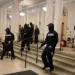 طلاب كولومبيا الداعمين لفلسطين يقتحمون مبنى داخل الجامعة