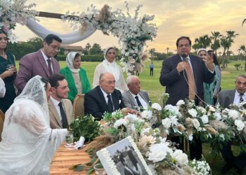 تم اجتزاء الحقيقة.. تامر أمين: أبو العينين مدح وبجل حسام موافي وشهد عقد قران نجلته 