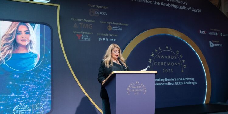 قمة مصر للأفضل تكرم الشركات والشخصيات الأكثر تأثيرًا في الاقتصاد المصري 3 يونيو المقبل