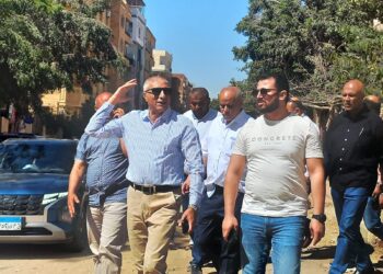 في جولة مفاجئة.. نائب رئيس هيئة المجتمعات العمرانية يتفقد منطقة عمارات أبناء الجيزة والحي السكني الثاني بأكتوبر 
