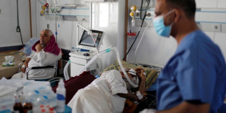 نقابة الأطباء: تخصيص المستشفيات الحكومية سيؤدي لعورا مجتمعي كبير