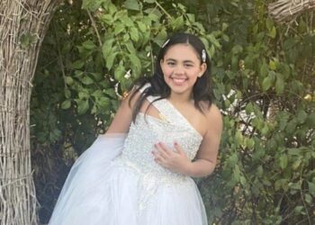 مبروك النجاح.. موقع الصورة الحقيقية يهنئ الطالبة ألما أنور لحصولها على الشهادة الإبتدائية بتفوق