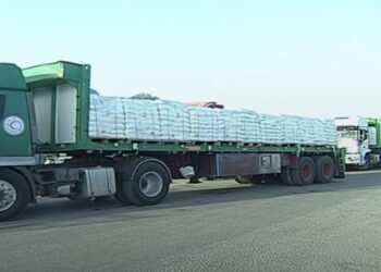 عاجل.. مرور 200 شاحنة مساعدات من معبر رفح إلى معبر كرم أبو سالم تمهيدا لدخولها إلى الأراضي الفلسطينية