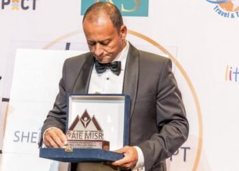 بيع دبلة فيلم عسل أسود للفنان أحمد حلمي في مزاد خيري باستراليا لصالح راعي مصر لدعم الأسر الأكثر احتياجا