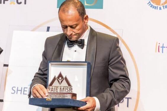 بيع دبلة فيلم عسل أسود للفنان أحمد حلمي في مزاد خيري باستراليا لصالح راعي مصر لدعم الأسر الأكثر احتياجا