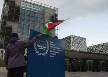 الجارديان: إسرائيل تشن حربا ضد المحكمة الجنائية الدولية لعرقلة التحقيق في جرائم ضد الفلسطينيين