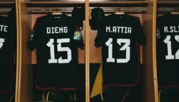 الأهلي ضد الترجي التونسي.. المارد الأحمر يستعرض صور غرفة ملابس الفريق