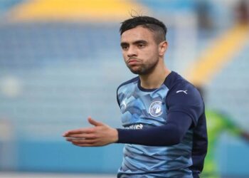 كواليس قرار اتحاد الكرة بـ إيقاف لاعب بيراميدز محمد الشيبي بعد مقاضاته لـ حسين الشحات