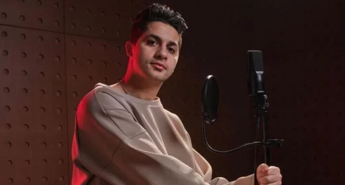 الحمد لله سترت.. تعرض مطرب المهرجانات “عنبة” لحادث سير