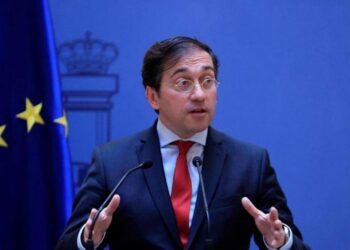 وزير الخارجية الإسباني: إجلاء آلاف الفلسطينيين أمر غير مقبول