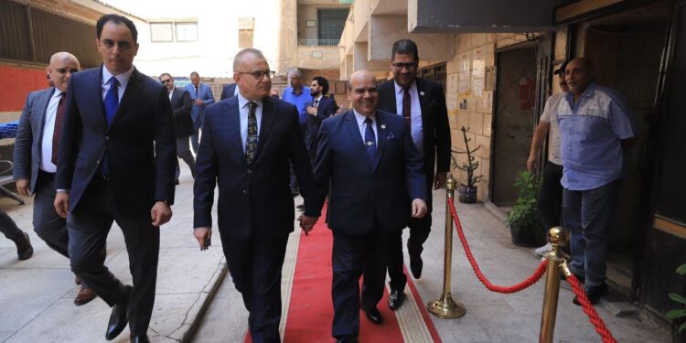 افتتاح اعمال تطوير وميكنة فروع توثيق السيدة زينب والخليفة وقصر النيل