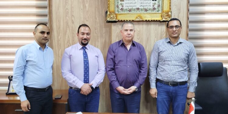 رئيس جامعة سمنود التكنولوجية يستقبل رئيس مصنع كيم تك للأجهزة العلمية والمعملية الكيماويات