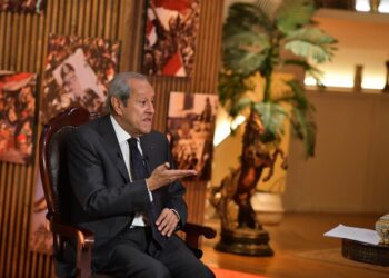 منير فخري عبدالنور يروي كواليس تهديد الجنزوري بحل البرلمان عام 2012