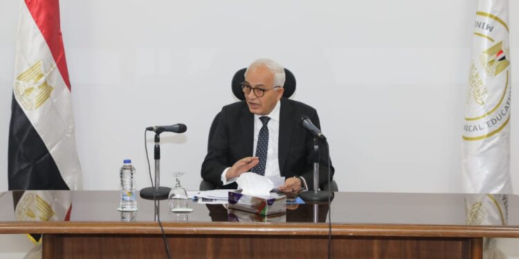 حركة تغييرات مرتقبة بالتعليم بعد امتحانات الثانوية العامة 2024.. تنسق مع الكهرباء وكاميرات مراقبة لسير الامتحانات