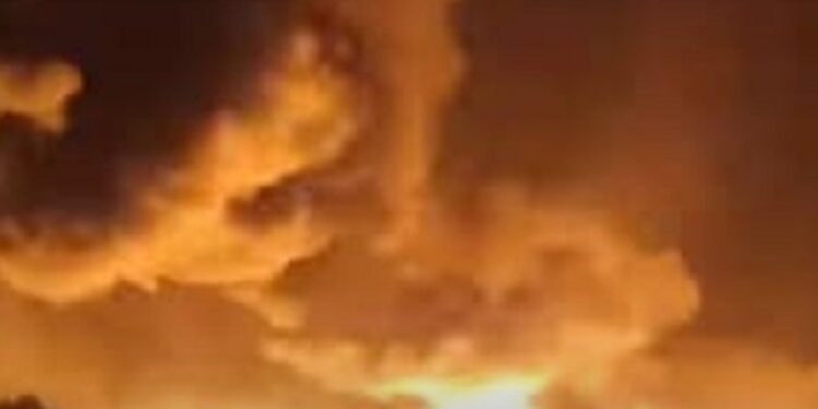 حريق هائل يلتهم عشش الزرايب في البراجيل بالجيزة