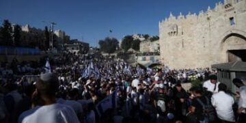 استفزاز لمشاعر المسلمين.. البرلمان العربي يستنكر اقتحام المسجد الأقصى ويحذر من تهويد القدس