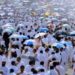 حجاج بيت الله يبدأون أول مناسك الحج وقضاء يوم التروية