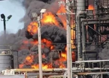 إصابة 8 في حريق هائل داخل مصفاة للنفط في أربيل بـ كردستان