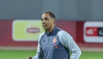 هل يرحل خالد بيبو عن منصبه مدير كرة بالنادي الأهلي؟