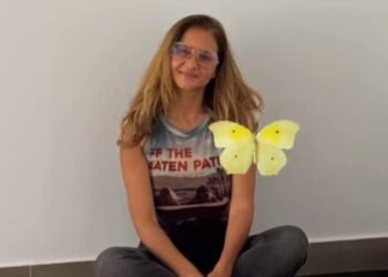 أول ظهور لـ نيللي كريم رفقة ابنها يوسف بعد طلاقها من هشام عاشور