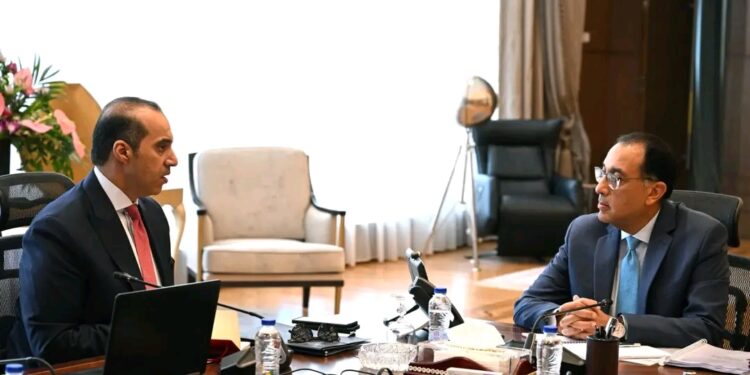 وزير المجالس النيابية لرئيس الوزراء: مجلس أمناء الحوار الوطني سيضع القضايا العاجلة التي طلبتها الحكومة على أولويات جلساته النقاشية