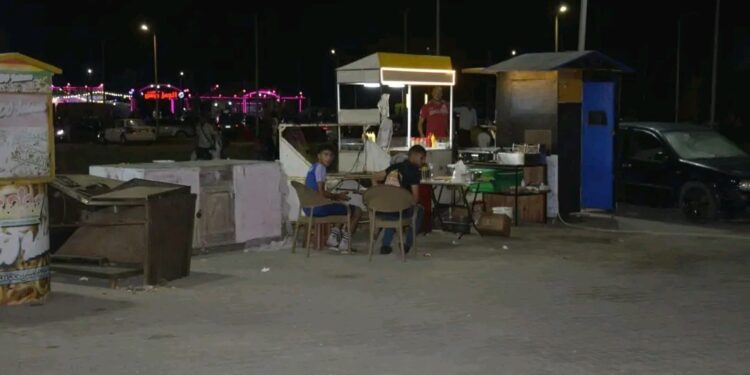 وفد بورسعيد يناشد القيادات التنفيذية بالمحافظة  الاستجابة لمطالب الشباب وعودة العربات والأكشاك المتنقلة لأماكنها