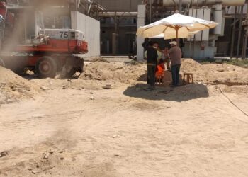 كهرباء الجيزة خارج نطاق الخدمة.. انقطاع التيار الكهربائي لفترة طويلة بسبب تعطل المحولات أثناء عمليات الإصلاح 