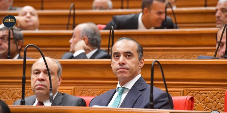 وزير الشؤون النيابية يوجه الشكر لمجلس النواب على منحه الثقة لبرنامج الحكومة الجديدة