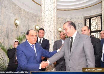 وزير الشئون النيابية والقانونية والتواصل السياسي يلتقي رئيس محكمة النقض ورئيس مجلس القضاء الأعلى