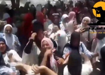 اليوم رقص وغناء وغدا صراخ وبكاء.. طلاب الثانوية العامة يثيرون الجدل على مواقع التواصل الاجتماعي 