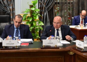 انطلاق الاجتماع الثالث للجنة البرلمانية المعنية بدراسة برنامج الحكومة الجديدة.. والوزير: نستهدف توفير 8 ملايين فرصة عمل بالصناعة