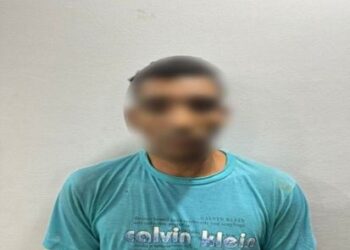 ضبط المتهم بنشر عبارات مسيئة عبر شاشة إعلانات في منطقة فيصل بالجيزة