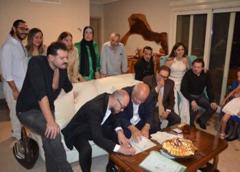 كيف بدأت قصة حب الفنانة جميلة عوض والمونتير أحمد حافظ؟.. ولماذا اختارت عمرو يوسف شاهدًا على عقد القران