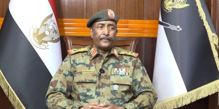 نجاة رئيس مجلس السيادة السوداني ونجله من محاولة اغتيال بمسيرات