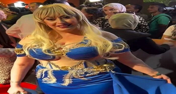 بطانة لون الجسم.. حكاية فستان هند عاكف في المهرجان القومي للمسرح