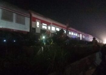 تفاصيل حادث تصادم قطار وسيارة نقل ثقيل في المنوفية أودى بحياة 5 أشخاص