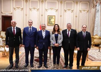 وزير الشئون النيابية والقانونية والتواصل السياسي ووزيرة التنمية المحلية يناقشان عددًا من الملفات والموضوعات التي تشكِّل أولويات المواطنين