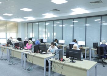 التعليم العالي تنشر دليلًا إرشاديًا حول تقليل الاغتراب لطلاب الثانوية العامة