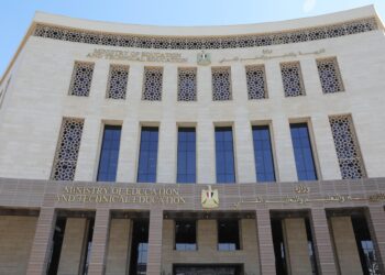 التعليم: إضافة 20% من درجة التاريخ والعربى بالمدارس الدولية لمجموع الطالب