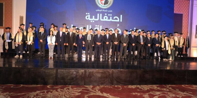 بحضور وزير التعليم العالي.. حماة الوطن يكرم أوائل الشهادات الثانوية للعام الدراسي 2023/2025