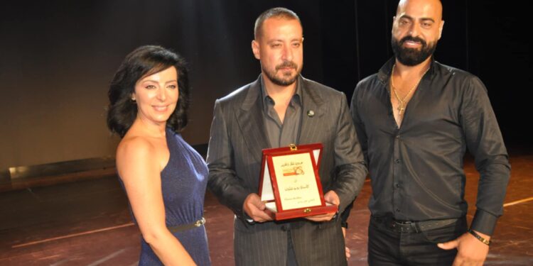 تفاصيل تكريم المزين العالمي بوب شلوف بحضور رجال الفن والسياسة