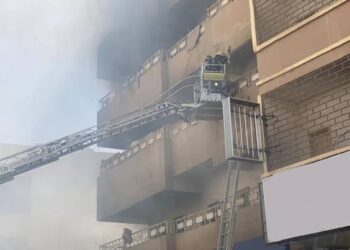 عاجل.. اندلاع حريق هائل في مكتب العمل بحلوان جنوب القاهرة 