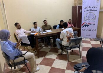 حملة بشبابها تعقد عددًا من المقابلات الشخصية في قرية المريس بمحافظة الأقصر