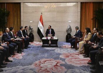 رئيس الوزراء يلتقي رئيس الشركة الصينية العامة للهندسة المعمارية “CSCEC”