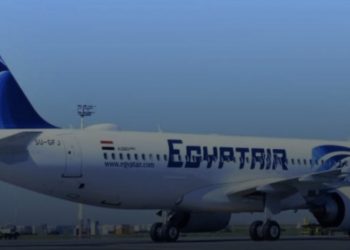 ماذا يحدث في لبنان؟.. مصر للطيران تعلق رحلاتها إلى بيروت