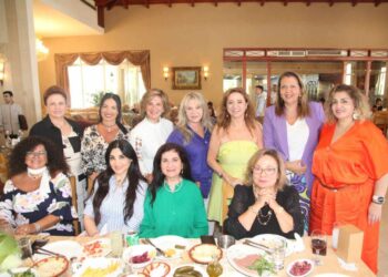 بحضور رجال الأعمال.. نادي ليونز جونيه يقيم حفل غداء للنشاطات الإنسانية