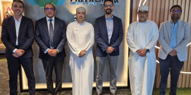 توقيع شراكة استراتيجية بين INTRO Technology و عُمان داتا بارك باستثمارات 450 مليون دولار لإنشاء مركز كيميت للبيانات بالمنطقة الاقتصادية لقناة السويس لتصدير خدمات الحلول السحابية